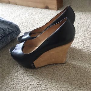 wedge open-toe shoe